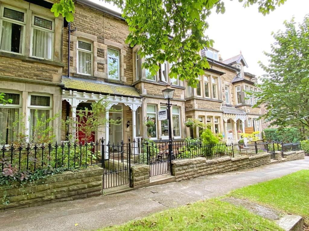 Hotel Sherwood House Harrogate Exterior foto